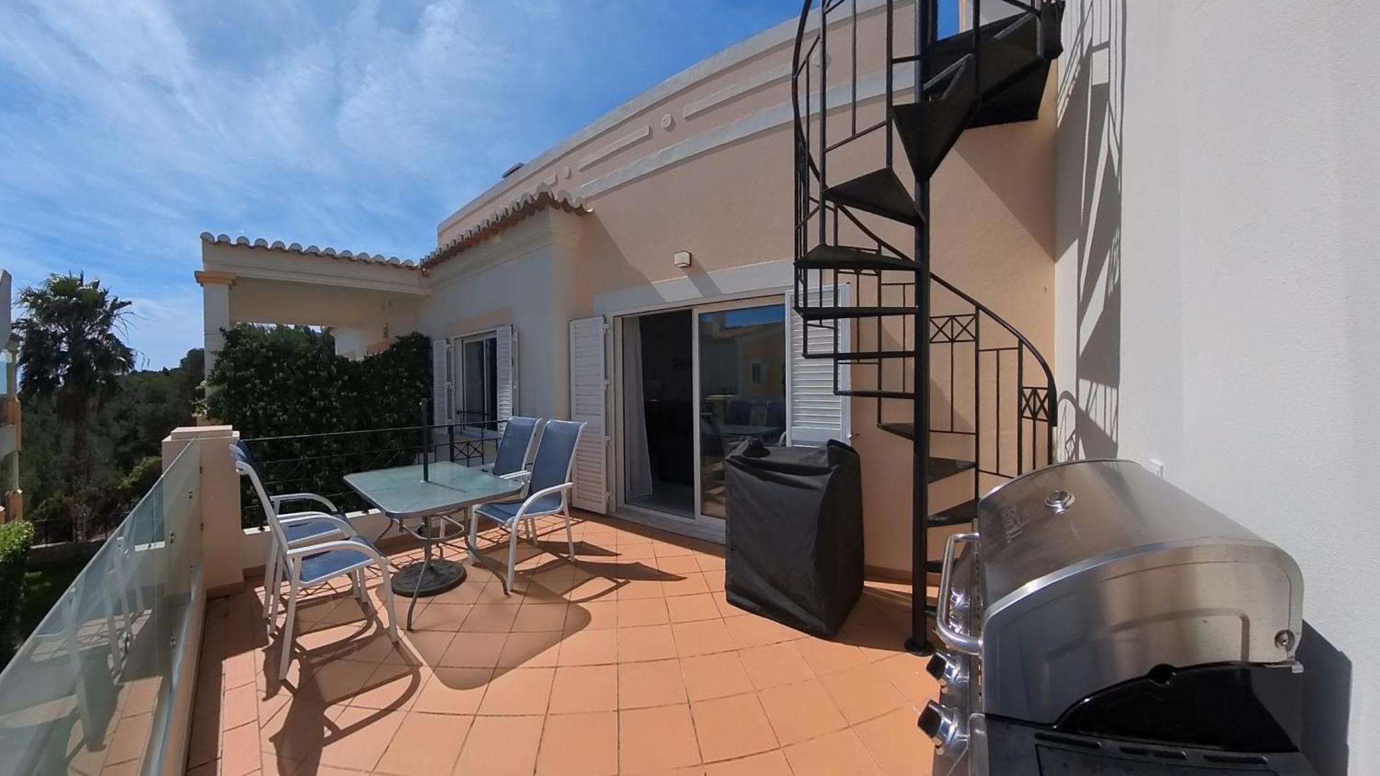 The View - Santo Antonio Villas, Golf & Spa Salema Room photo
