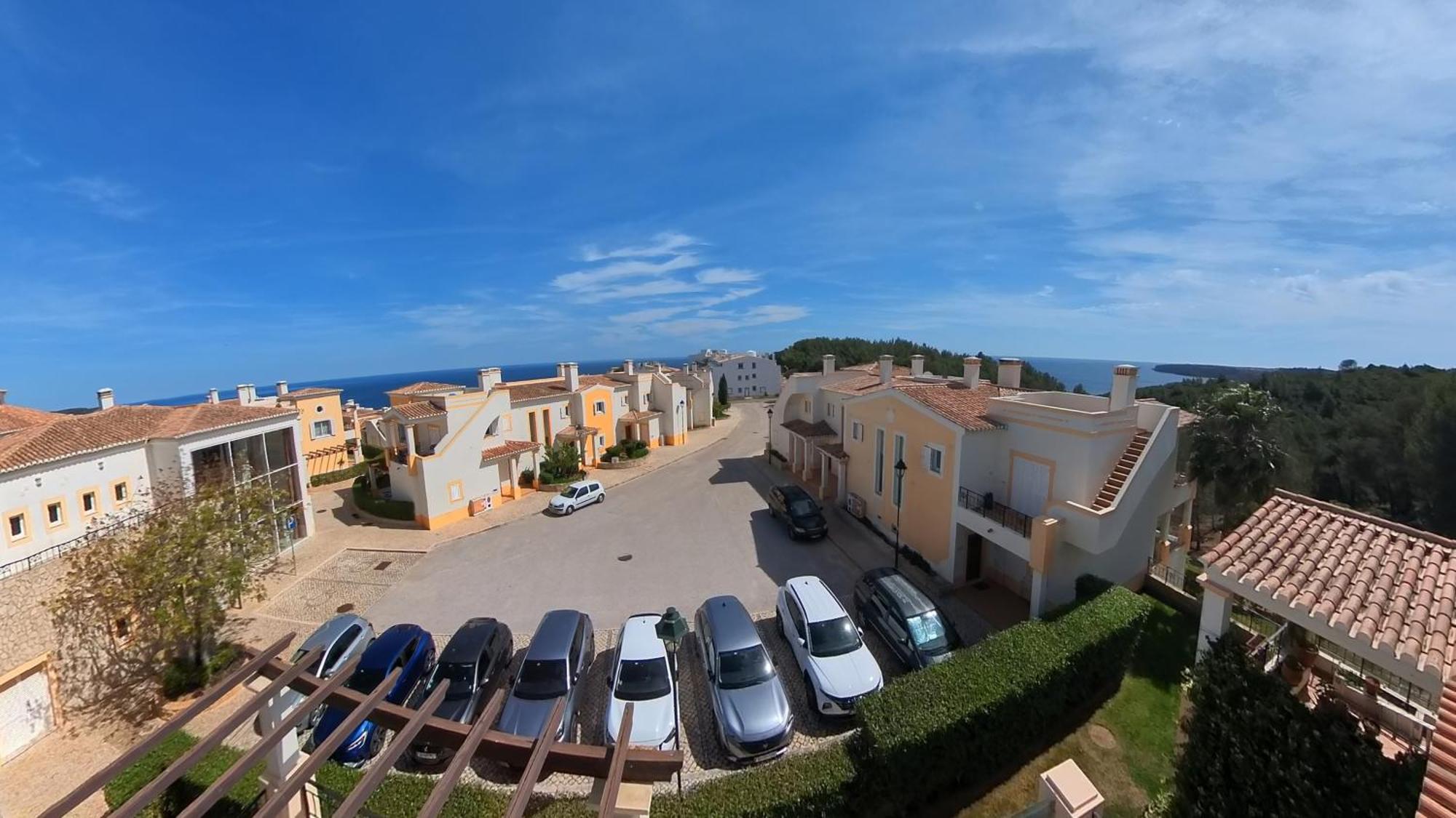 The View - Santo Antonio Villas, Golf & Spa Salema Room photo