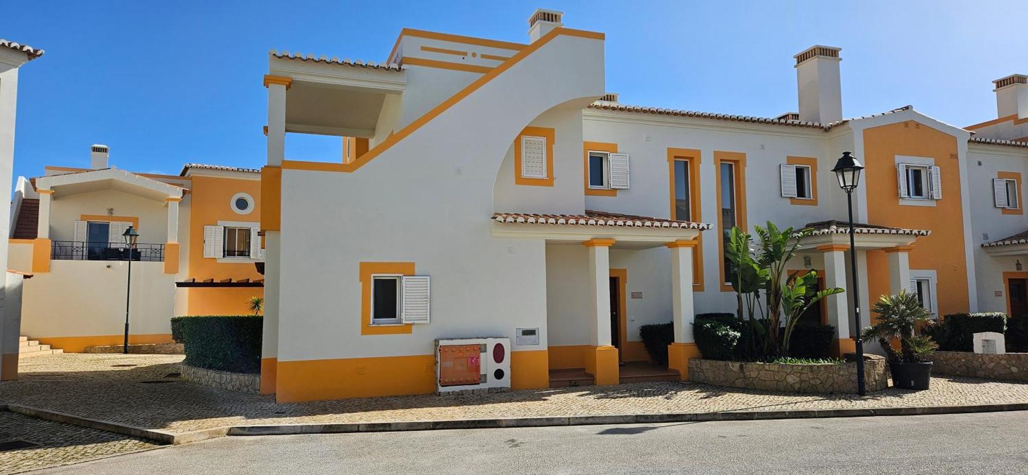 The View - Santo Antonio Villas, Golf & Spa Salema Room photo